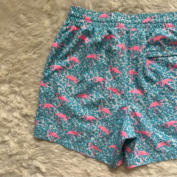 Chubbies Shorts Men's Classic 5.5” Swim Trunks Domingo Flamingo Blue Pink Sz M - Picture 4 of 13